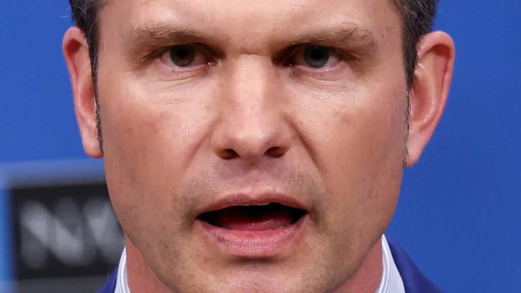 Hegseth Orders Reporters to Publish Only His Talking Points
