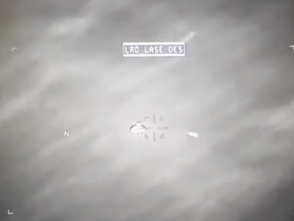 🎥Scary: Congressman unveils video of missile bouncing off UFO